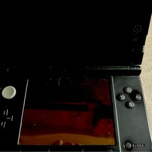 Blue Ds XL with charger and case